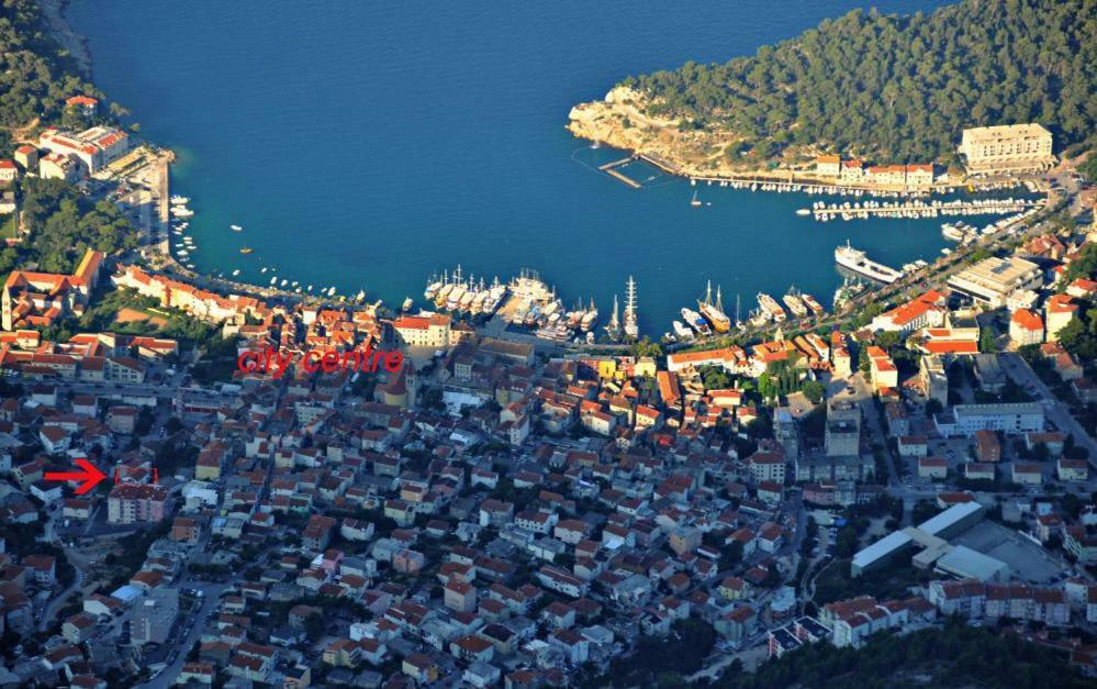 Apartment For 6 In Makarska Centar Екстериор снимка
